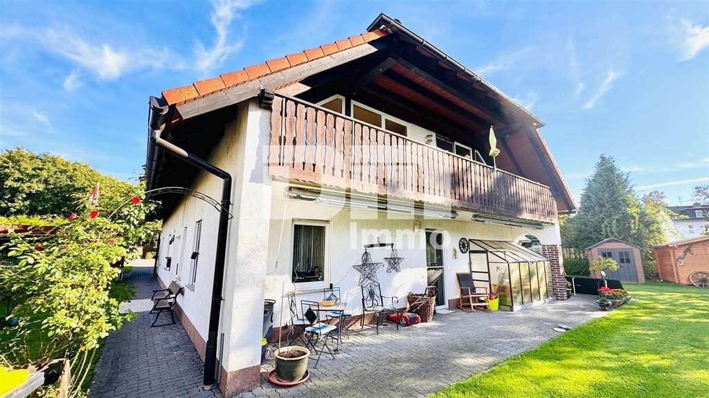 Immobilie in Wabern - Modernes Ein-/Zweifamilienhaus mit PV Anlage und großer Doppelgarage auf herrlichem Anwesen - Bild 0