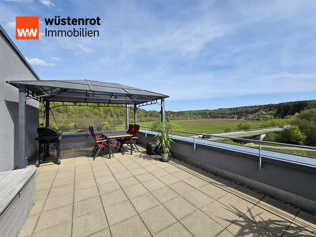 Immobilie in Immendingen - Exklusives, naturnahes Wohnen über den Dächern von Immendingen – mit traumhaftem Blick auf die Donau - Bild 0
