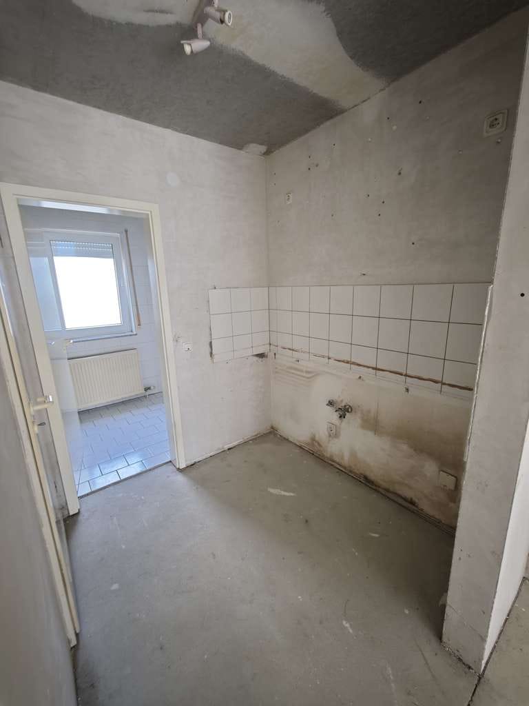 Immobilie in Alzey - Gestalten statt renovieren – 1-Zimmer-Wohnung mit maximalem Entwicklungsspielraum in Alzey - Bild 2