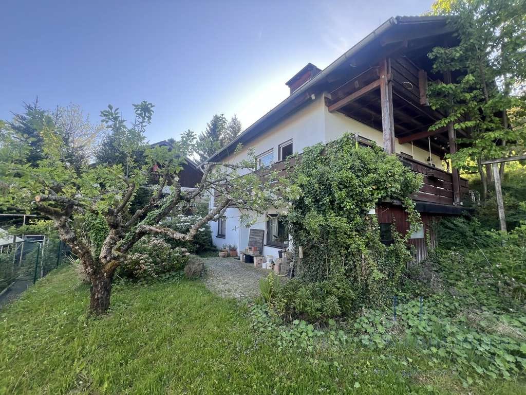 Immobilie in Bühl - Einfamilienhaus in naturnaher Lage mit tollem Ausblick - Bild 1
