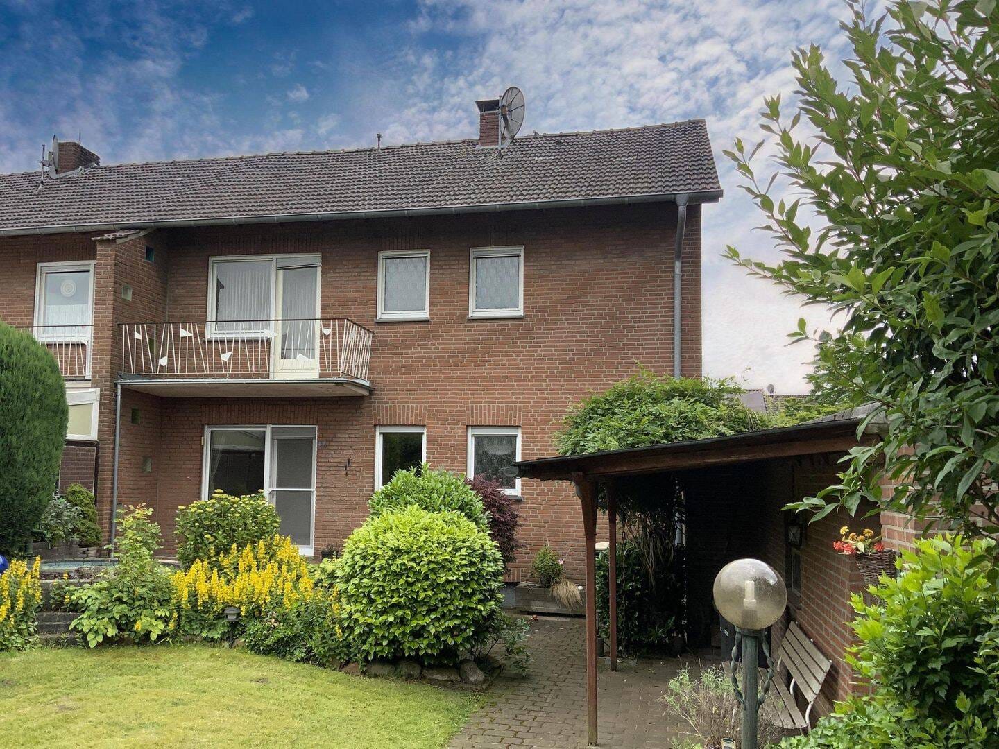 Immobilie in Vreden - Gemütliche DHH mit großem Garten in Vreden! - Bild 0