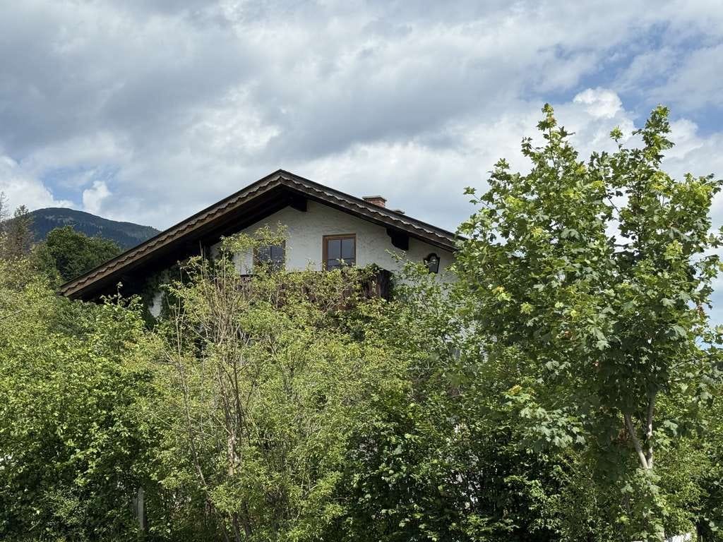 Immobilie in Wallgau - Zweifamilienhaus mit Garage und weitläufigem Grundstück - Bild 4