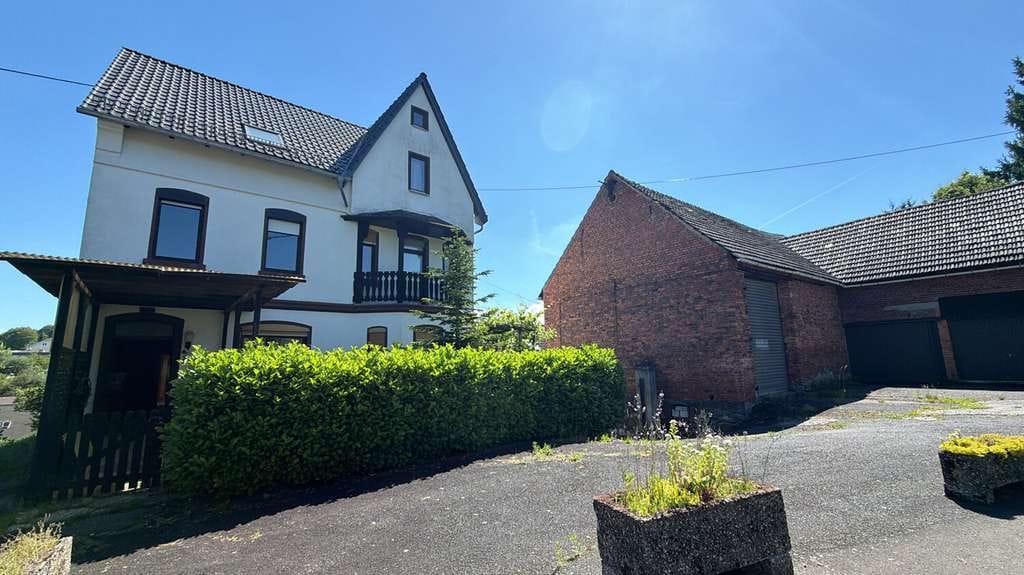 Immobilie in Beselich - Großzügiges Landhaus mit Nebengebäude und Garagen - Nähe Limburg - Bild 3