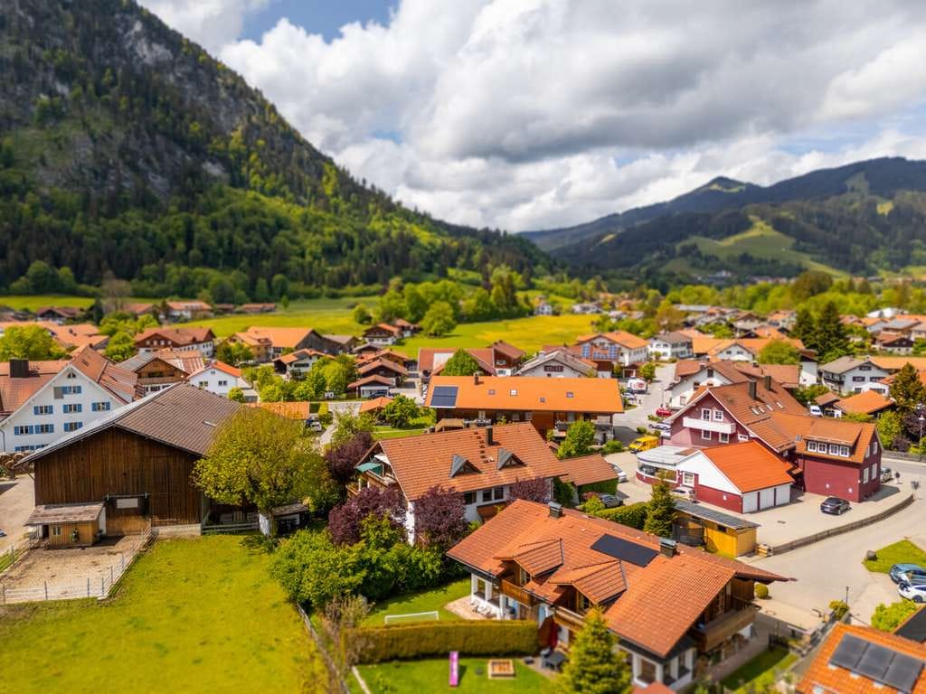 Immobilie in Pfronten - Idyllische Erdgeschosswohnung in Pfronten: Gepflegt, langfristig vermietet und naturnah gelegen - Bild 2