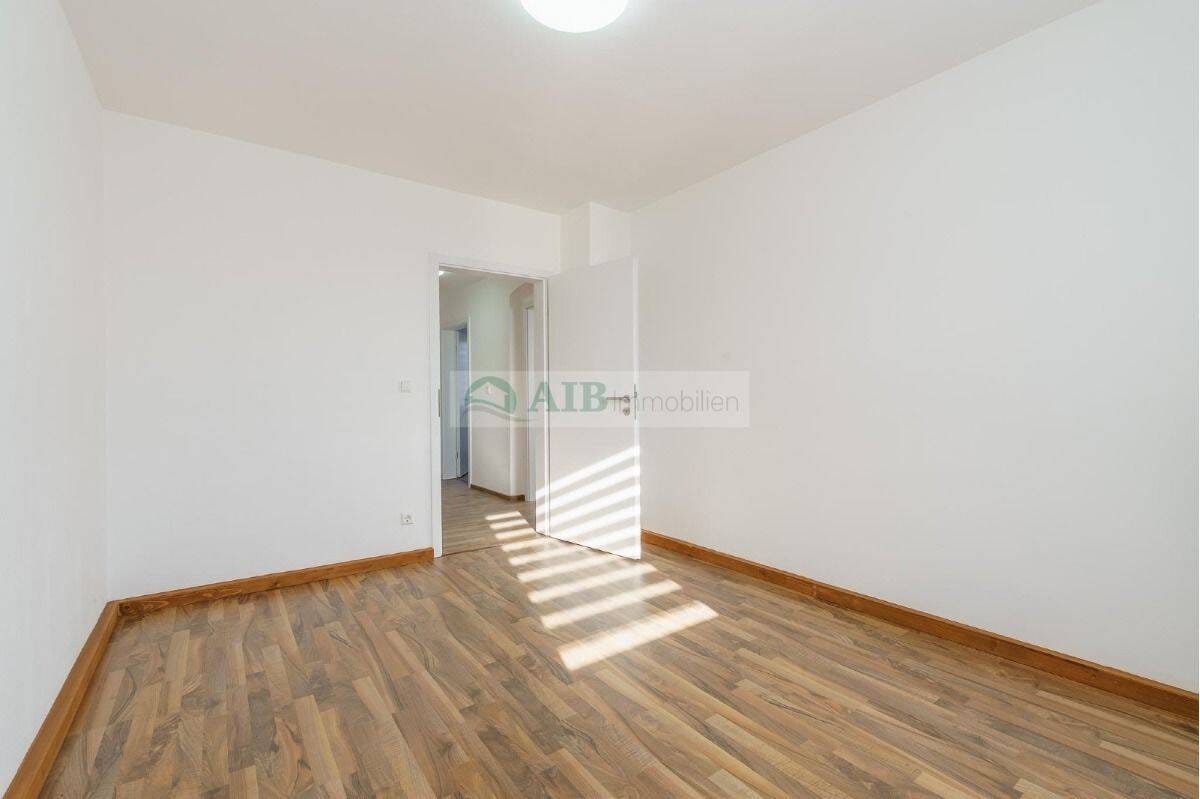 Immobilie in Marienberg - Hochwertig modernisiertes Mehrfamilienhaus mit solider Rendite und Panoramablick - Bild 4