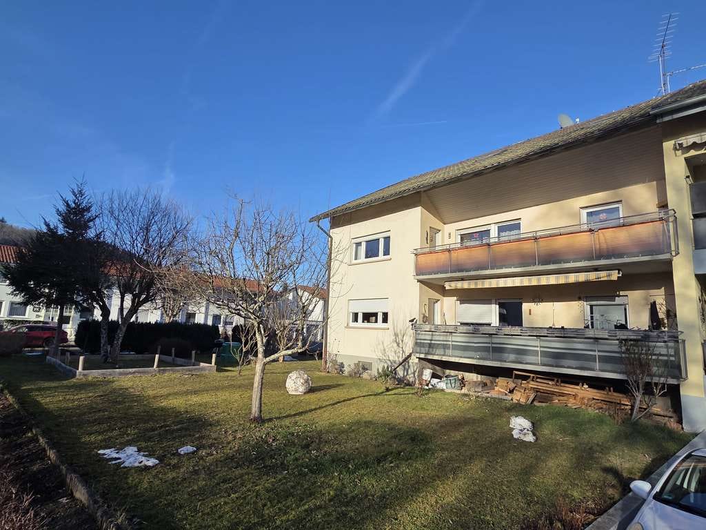 Immobilie in Schopfheim - 3-Fam. Haus mit großem Gartengrundstück in Schopfheim (Oberfeld) - Bild 0