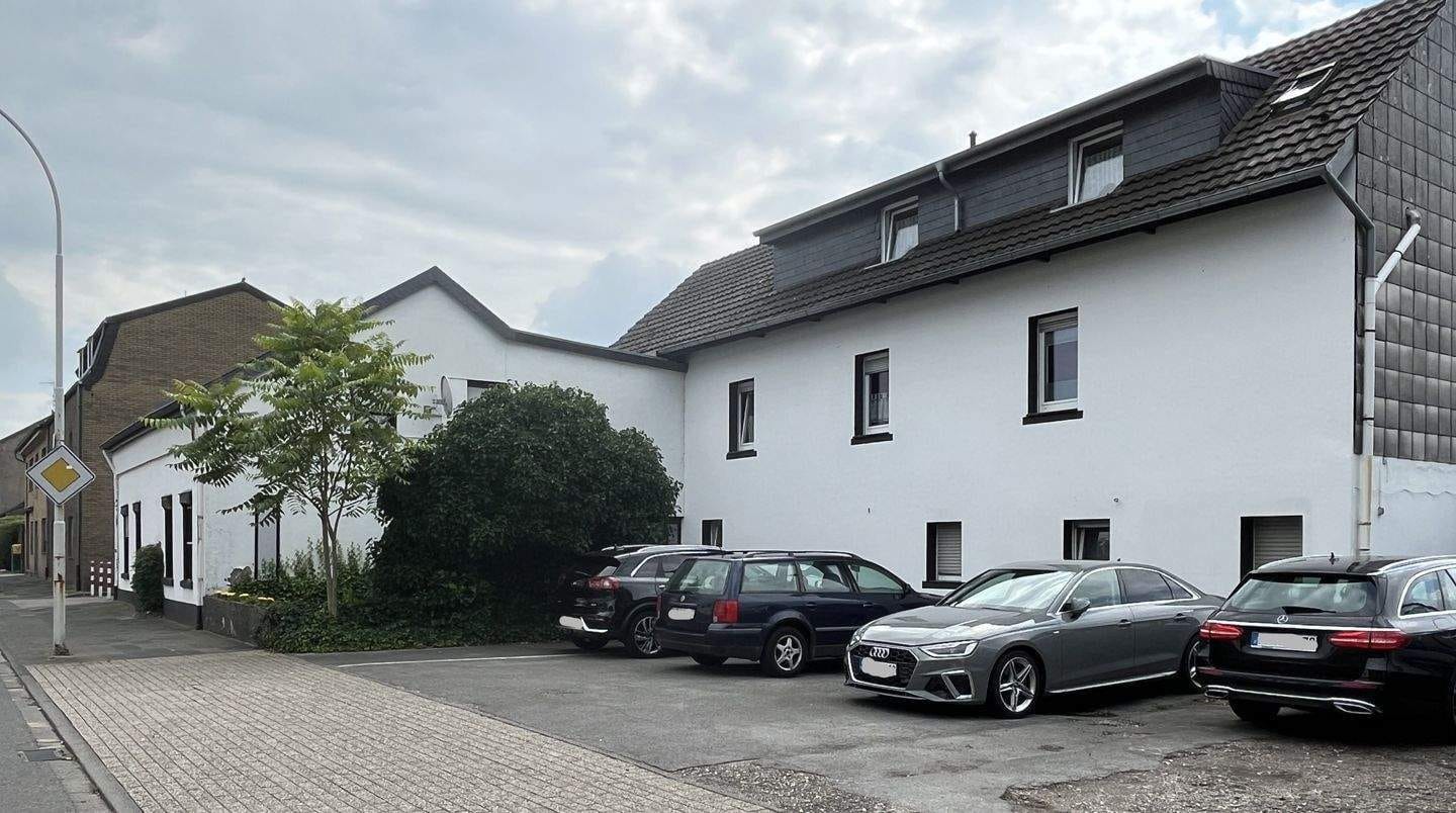 Immobilie in Nettetal - Mehrfamilienhaus in Nettetal/Lobberich - sanierungsbedürftig - Bild 0