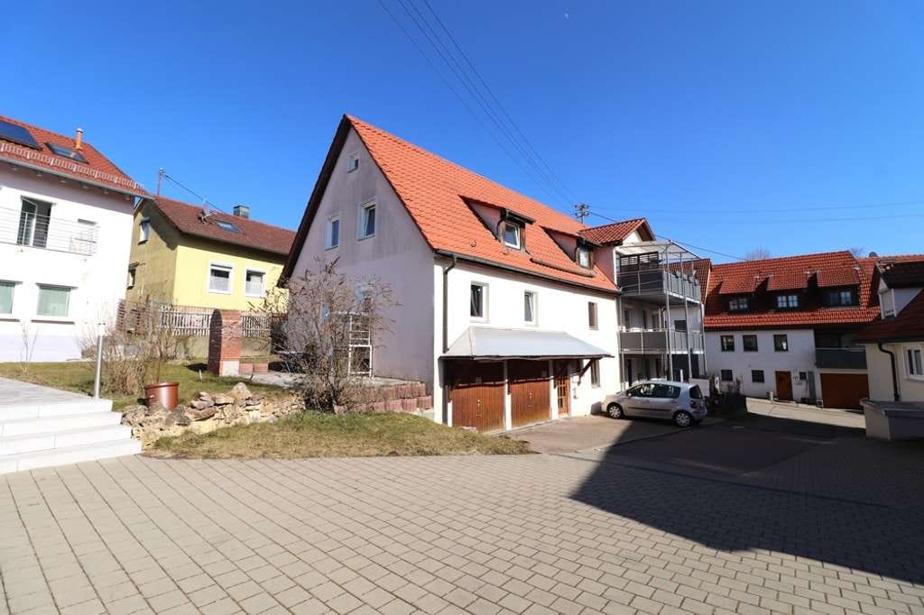 Immobilie in Münsingen - Attraktive 4-Zi-Wohnung im DG mit Balkon u. Garage – Perfekt für Kapitalanleger oder Selbstnutzer - Bild 2