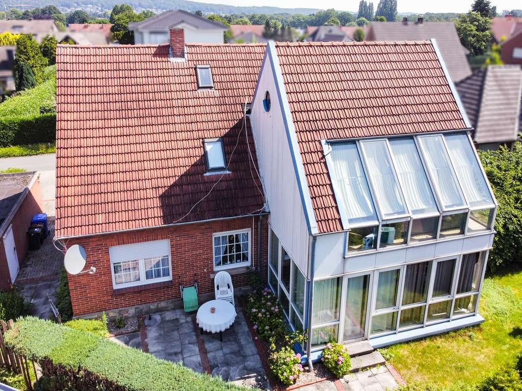 Immobilie in Ibbenbüren - Charme und Potenzial vereint! 
*Zentral gelegenes Wohnhaus in Ibbenbüren* - Bild 2