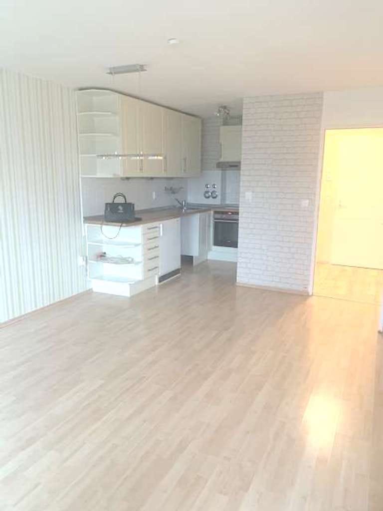 Immobilie in Straubing - Helle sonnige 1,5 Zi. HP  Whg. mit West  Balkon, ruhige zentrale Lage, - Bild 4
