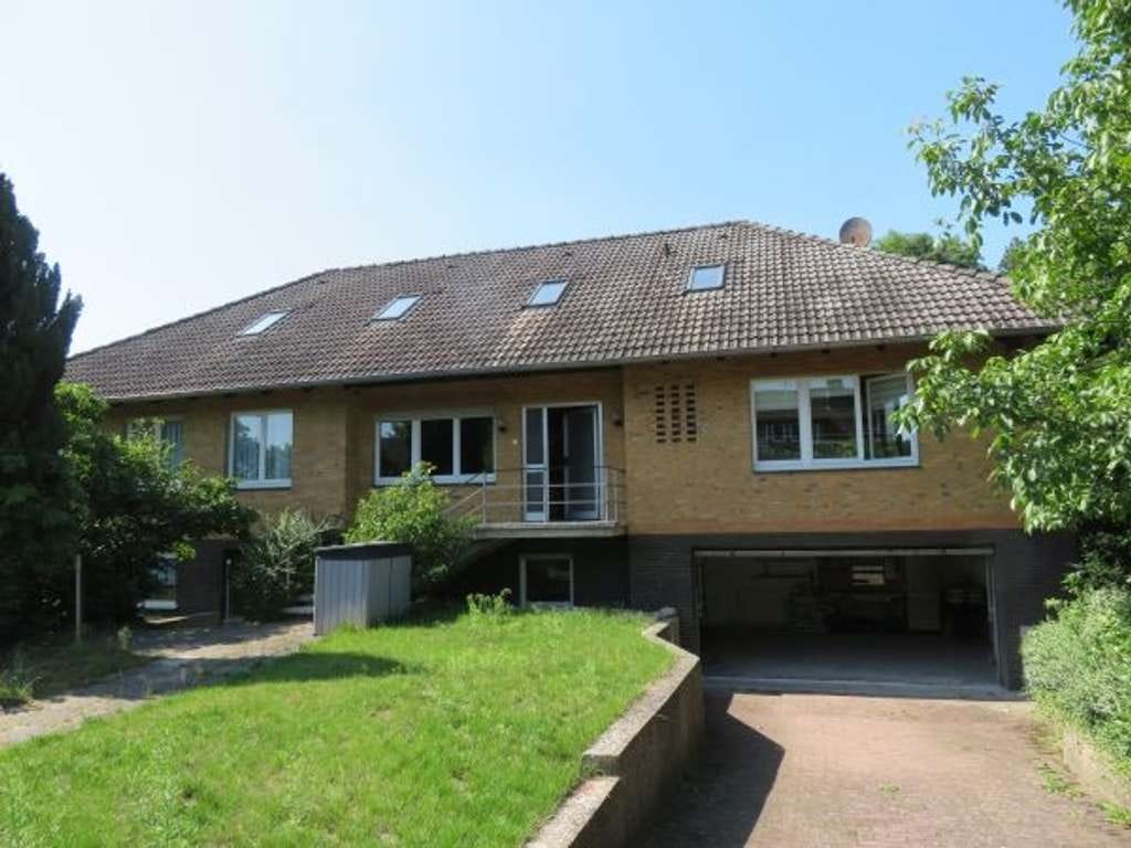 Immobilie in Wedemark - *Resse* familienfreundliches 2-Fam.-Haus mit großem Grundstück u. Teichanteil. - Bild 1
