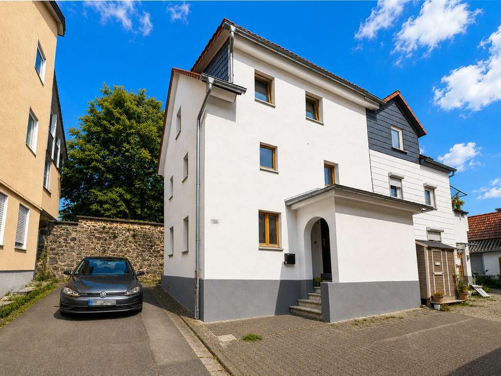 Immobilie in Fernwald - Modernisiertes Einfamilienhaus in Fernwald – kompakt, gepflegt & vermietet - Bild 1