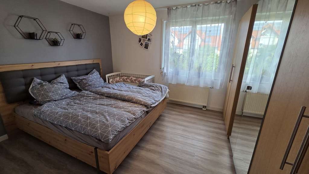 Immobilie in Hardthausen am Kocher - **Gepflegte 3,5-Zimmer-Wohnung mit Balkon, Tiefgaragen- und Außenstellplatz** - Bild 3