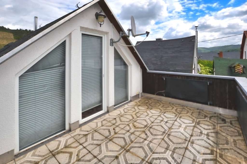Immobilie in Dachsenhausen - Modernes Wohnhaus inmitten einer Idylle am Rhein - Bild 1