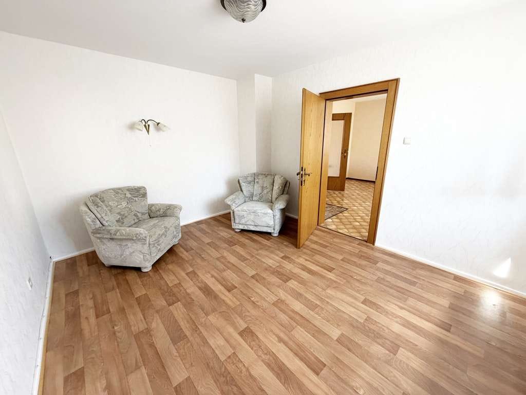 Immobilie in Maxdorf - Einfamilienhaus mit Garage, Hof und Garten in Maxdorf - Bild 4