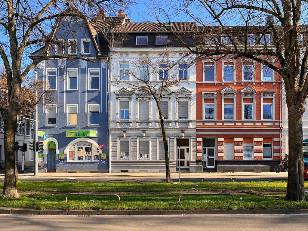 Immobilie in Krefeld -  Mehrfamilienhaus aus der Gründerzeit - Bild 0