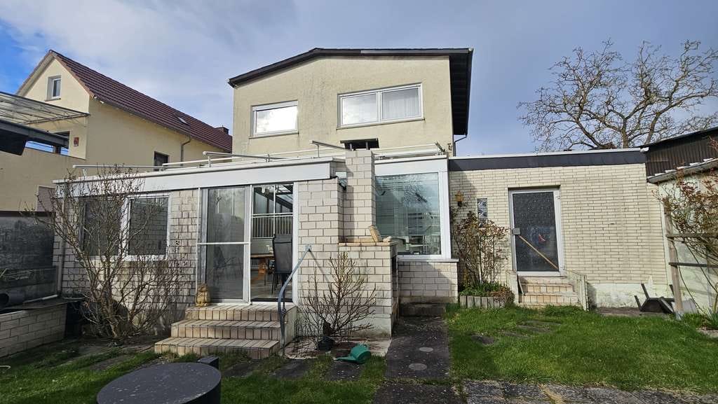 Immobilie in Gießen - Hier wächst mehr als nur ein Zuhause – Ihr neues Projekt mit Herz und Garten - Bild 1