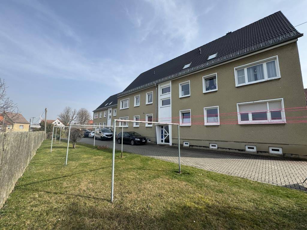 Immobilie in Crossen an der Elster - Anleger aufgepasst! - 5 modernisierte Eigentumswohnungen mit Stellplätzen - Bild 1