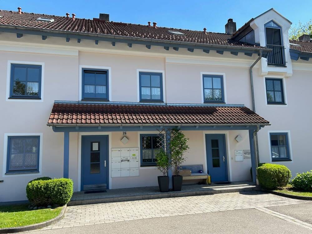 Immobilie in Trostberg - Charmantes Dachgeschoss-Apartment mit Wohlfühlfaktor - Bild 3