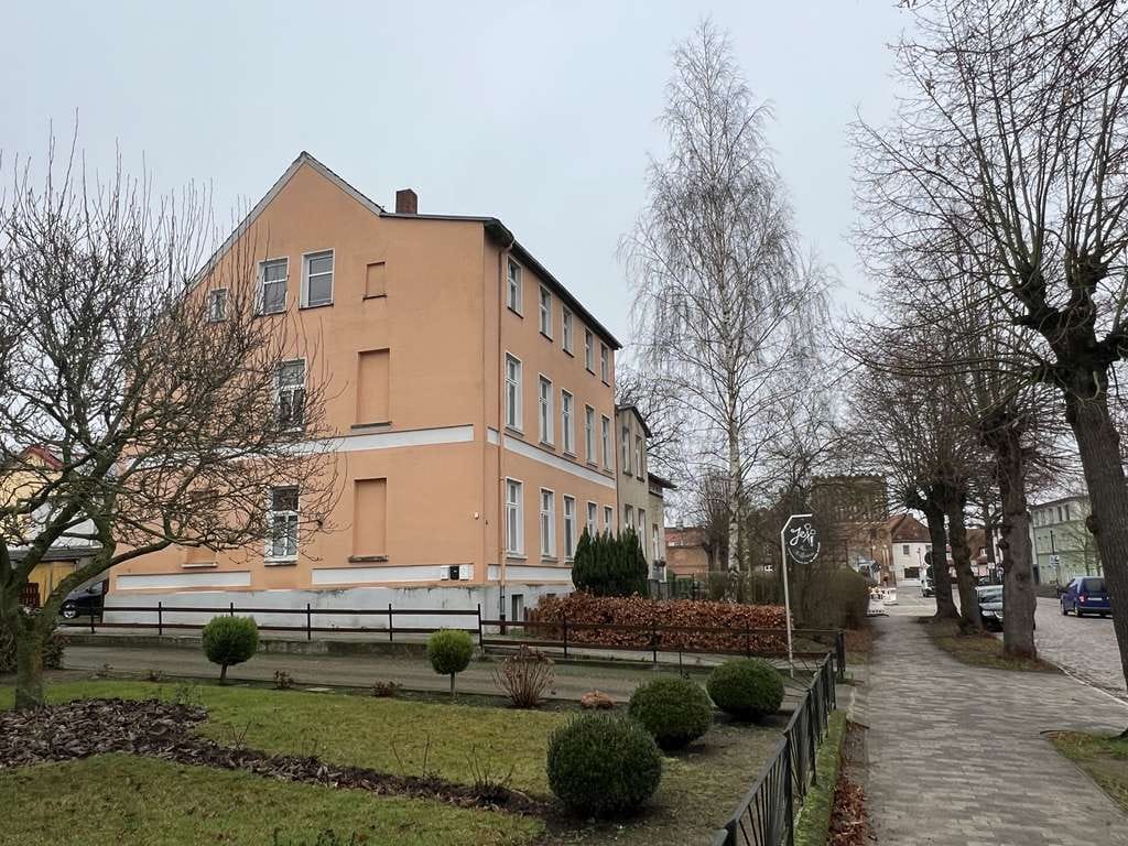 Immobilie in Malchin - Stadthaus mit 3 Wohnungen, vermietet, gute Rendite - Bild 2