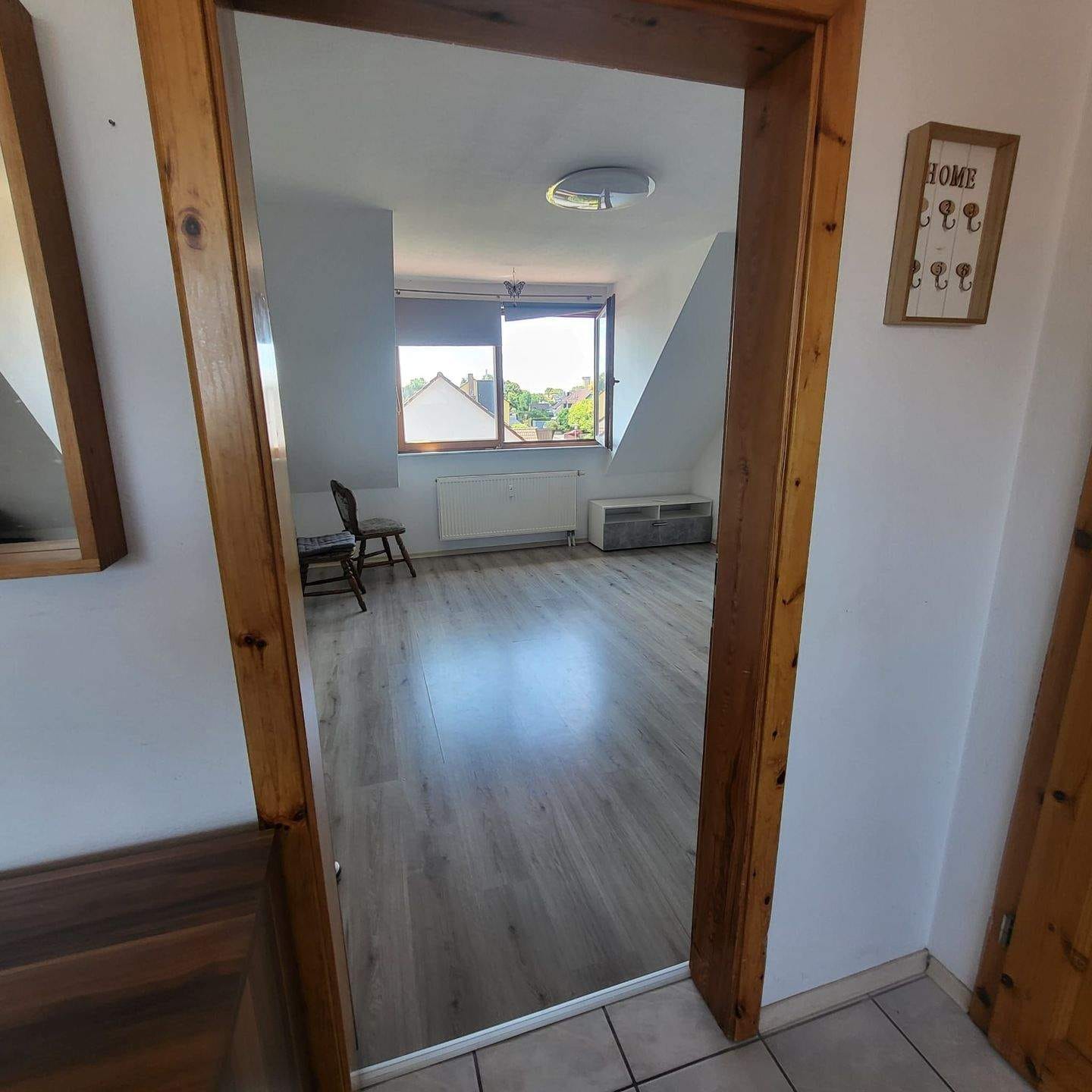 Immobilie in Bergtheim - Renditeobjekt: Wohnung 2 Zimmer , Wfl. 67 qm, Tageslicht-Bad m. Wanne, Heizung mit Solarthermie 2021 neu - Bild 1