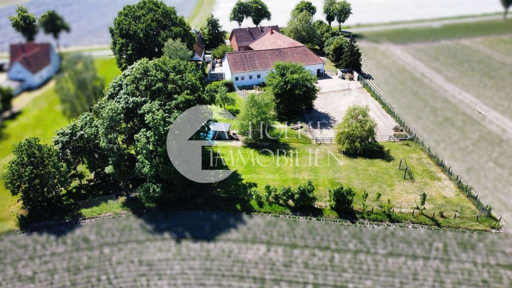 Immobilie in Lüder - Weitblick inklusive – Hofanwesen mit parkähnlichem Garten und besonderer Privatsphäre - Bild 4