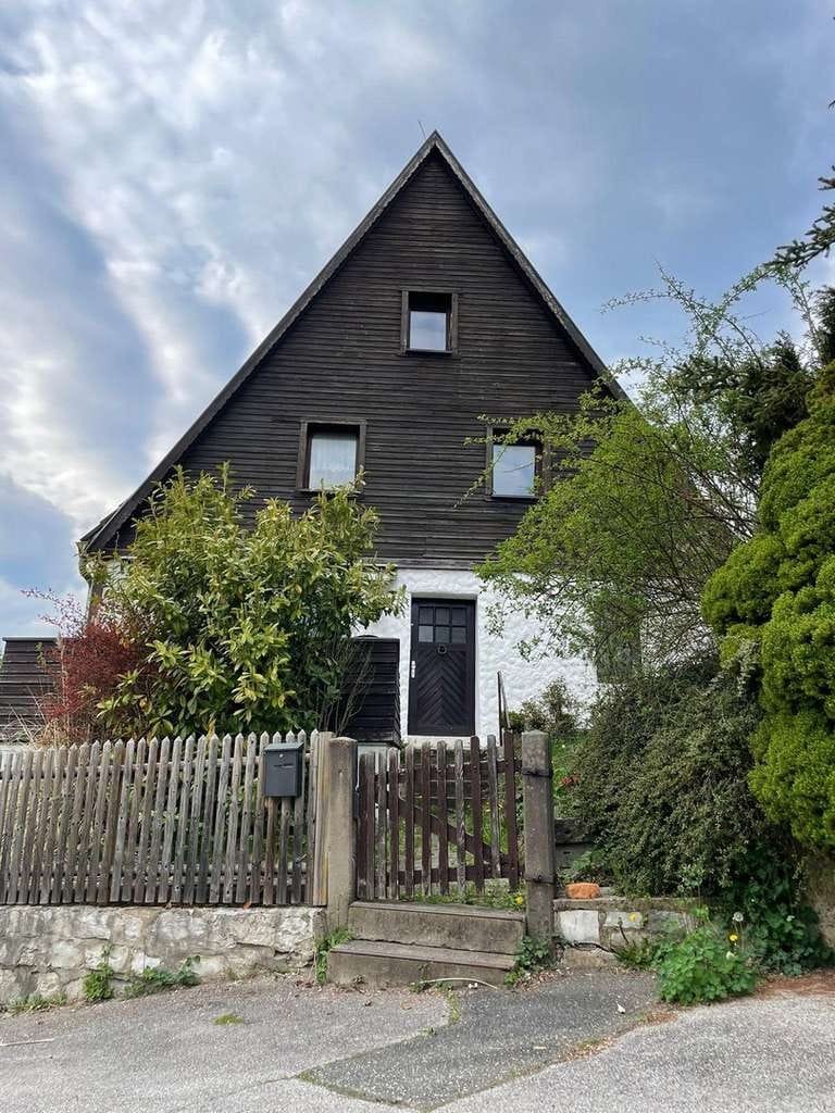 Immobilie in Happurg - Charmantes Haus mit Garten und großem Potenzial nahe Stausee - Bild 0
