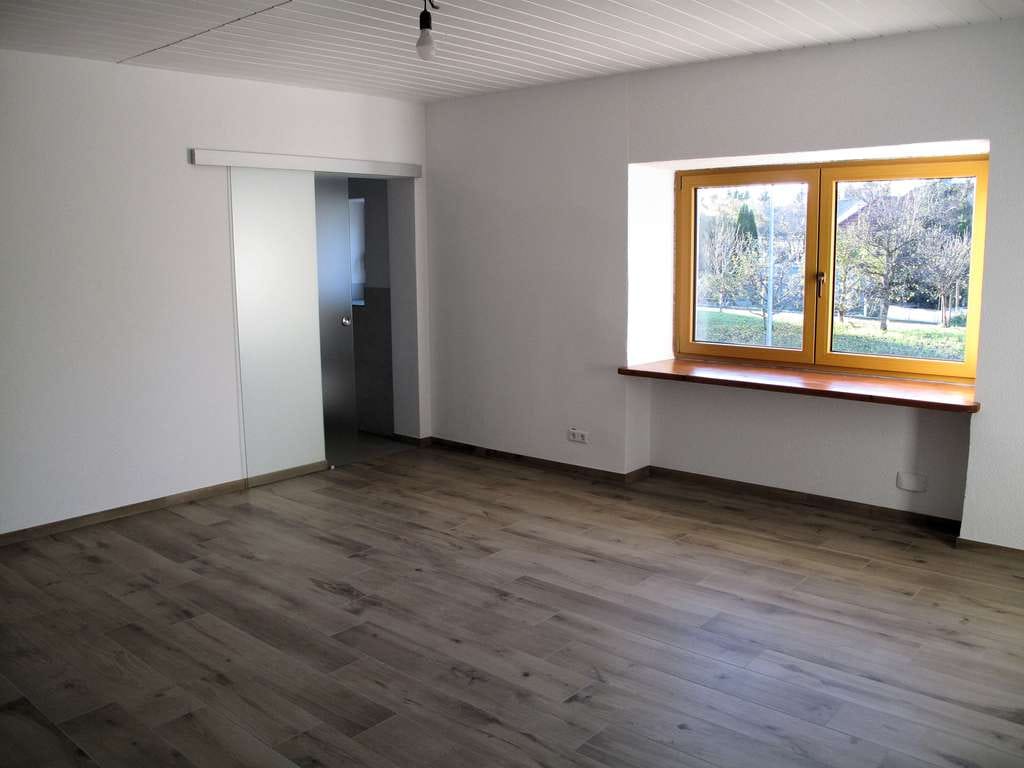 Immobilie in Albbruck - Eine Erdgeschosswohnung wie ein Haus mit eigener Wärmepumpe - Bild 3