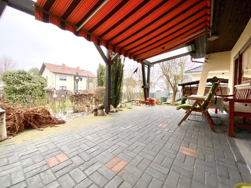 Immobilie in Stadecken-Elsheim - Großzügiges Familienhaus - Perfekter Ausgangspunkt für Pendler! - Bild 3