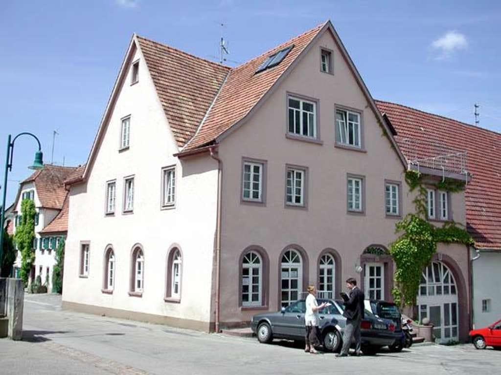 Immobilie in Horb am Neckar - 2 We 65 u. 47 qm, 8.676 kalt, Mietsteigerungen möglich!  2,5 u. 1,5Zi - Bild 0