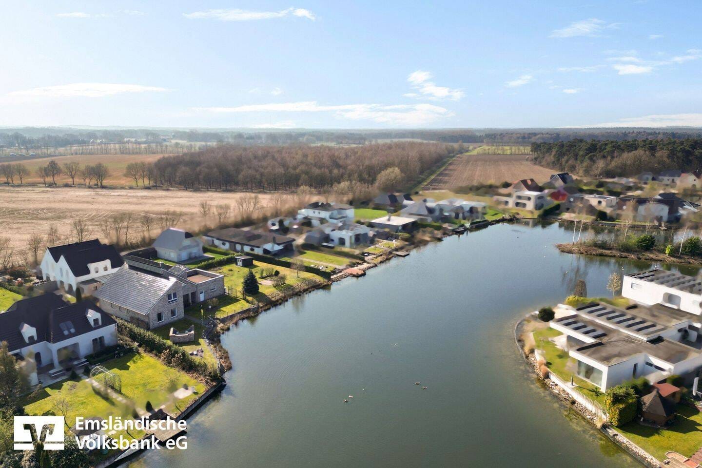 Immobilie in Lünne - Luxuriöses Wohnen am Lünner See: Zeitloses Design, hochwertige Ausstattung und einzigartige Aussicht - Bild 3