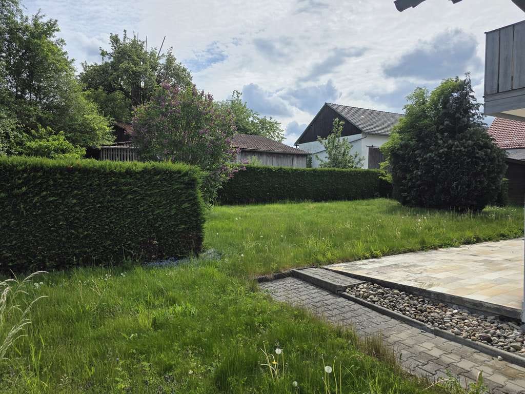 Immobilie in Stammham - Zweifamilienhaus, Doppelgarage, Garten, über 250qm Nutzfläche, Bj. 1999 - Bild 3