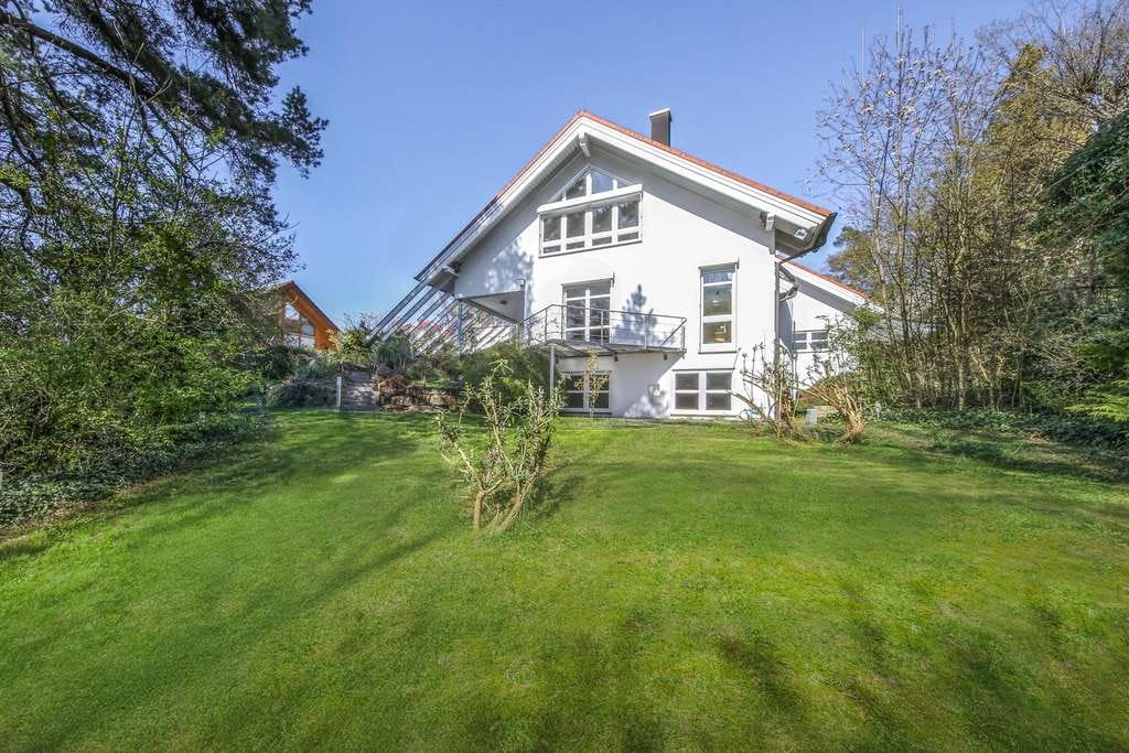 Immobilie in Grafenau - Kapellenberg. Traumhaus direkt am Landschaftsschutzgebiet - Bild 0