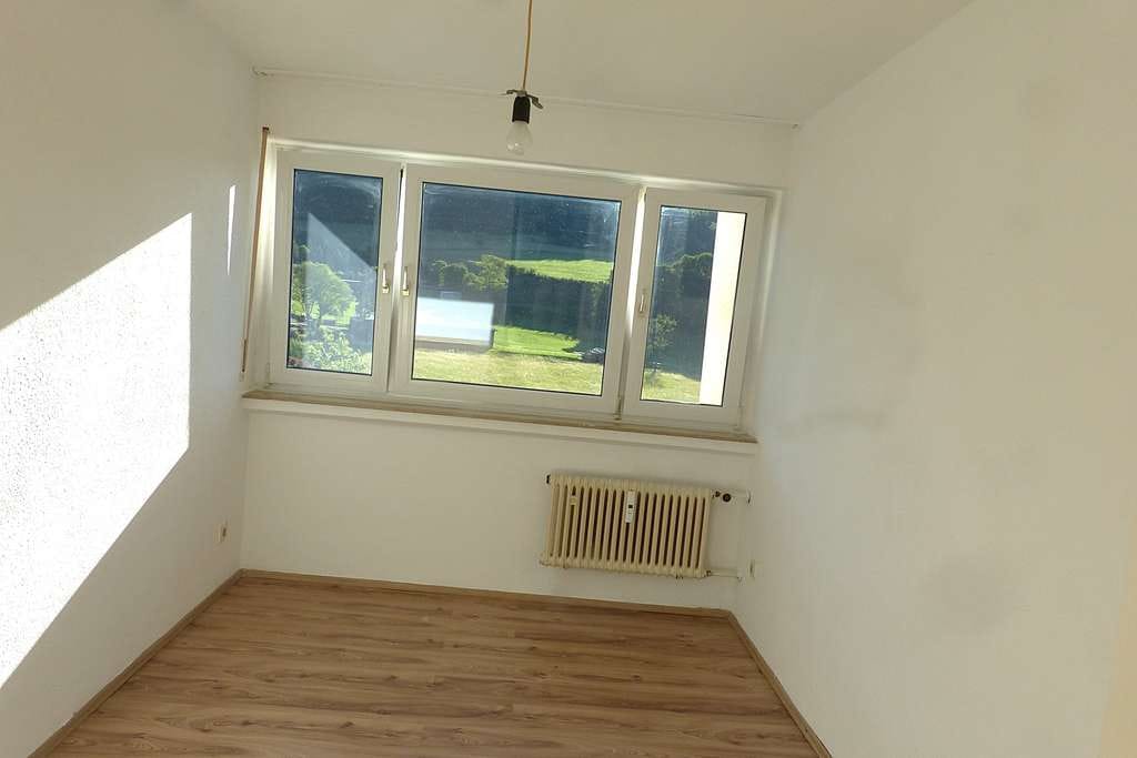 Immobilie in Oberkochen - 3-Zimmerwohnung in Ortsrandlage mit beeindruckendem Ausblick - Bild 3