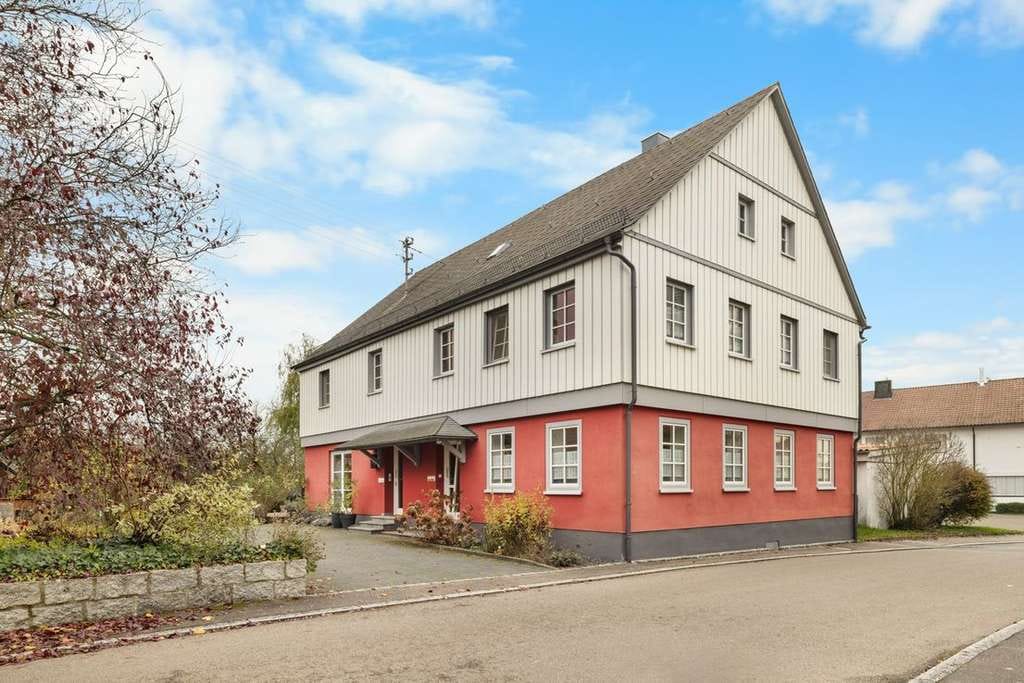 Immobilie in Dornstadt - Charmantes und großzügiges Familenhaus vor den Toren Ulms - Bild 0