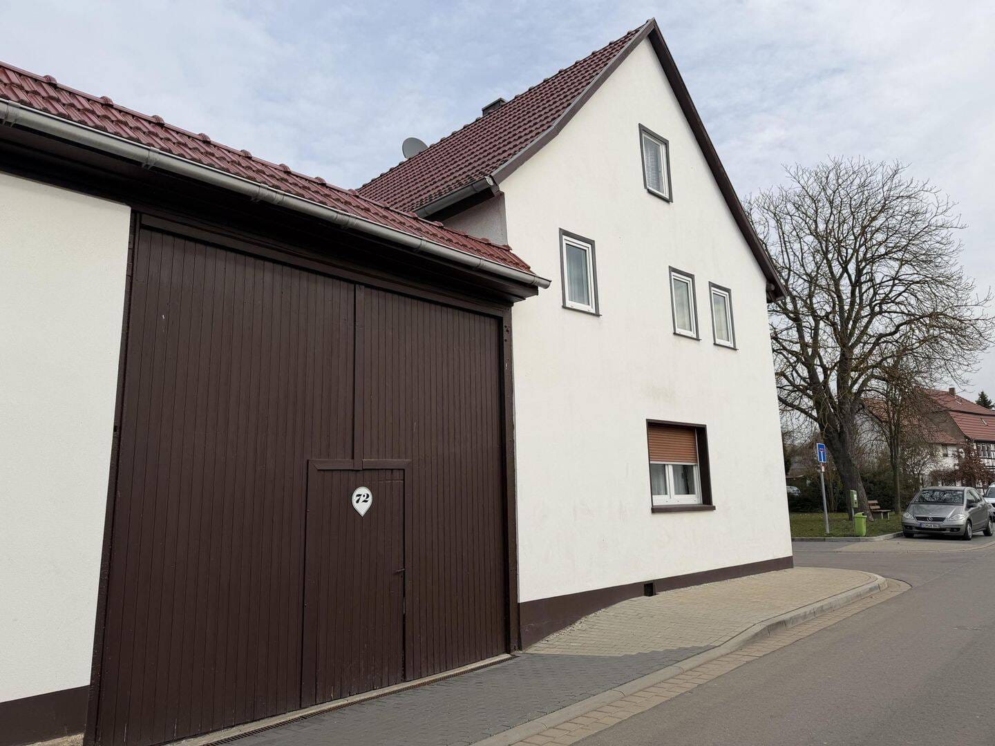 Immobilie in Straußfurt - Hof mit riesigem Potenzial - Scheune, Innenhof & Garten - Bild 0