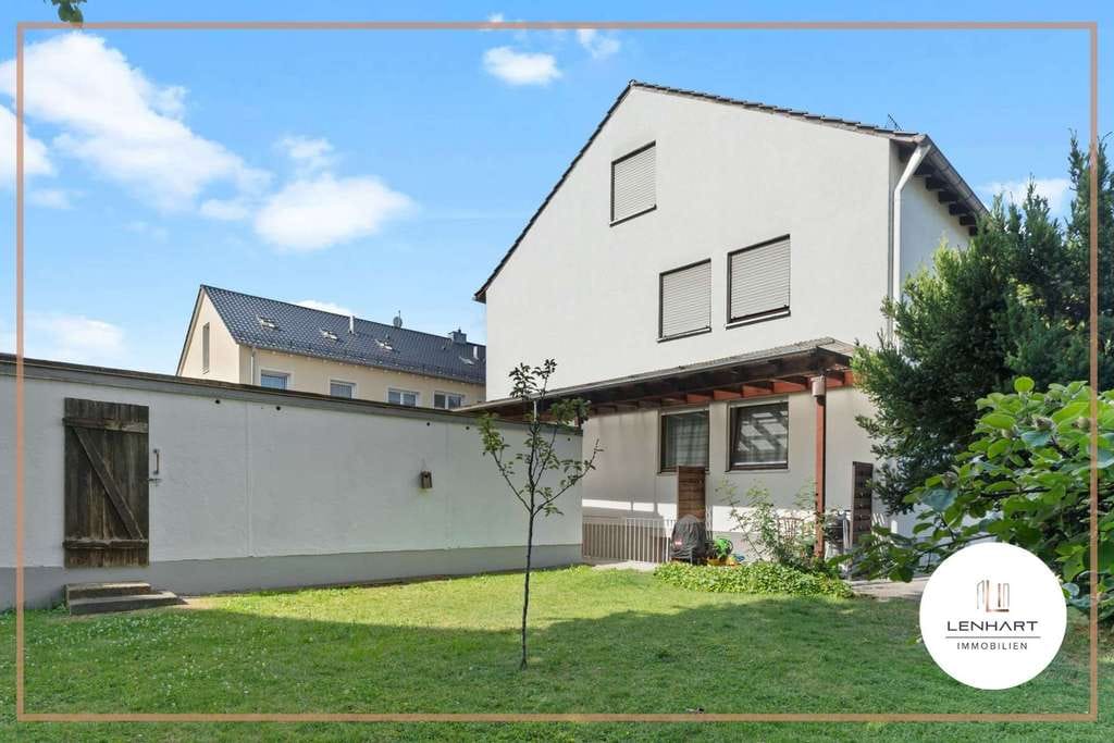 Immobilie in Neusäß - **Mehrfamilienhaus in Neusäß mit 6 Wohnungen*5 Garagen & 5 Außenstellplätze*Top Verkehrsanbindung** - Bild 2