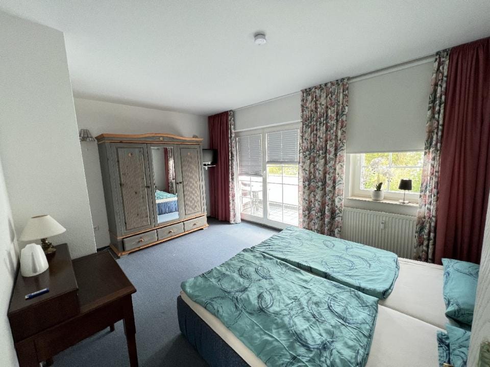 Immobilie in Biendorf - Ostsee-Ferienwohnung - großzügig geschnitten, ruhig gelegen, für Eigenbedarf und Vermietung, sofort - Bild 4