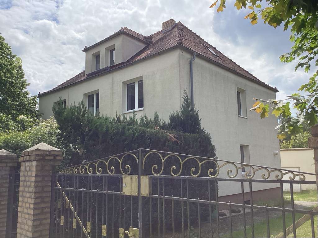 Immobilie in Schipkau - Geräumiges Einfamilienhaus mit Einliegeroption in ruhiger Lage von Klettwitz Schipkau - Bild 1