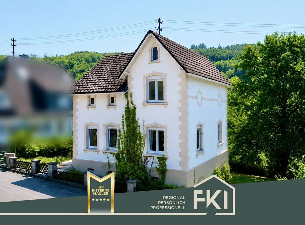 Immobilie in Kirchen (Sieg) - **Modernisiertes Zweifamilienhaus  in bevorzugter Lage von Kirchen** - Bild 0