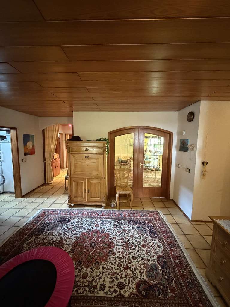 Immobilie in Landstuhl - Großzügiges Einfamilienhaus mit Einliegerwohnung, Kamin & großer Terrasse – Haupthaus sofort verfügb - Bild 1