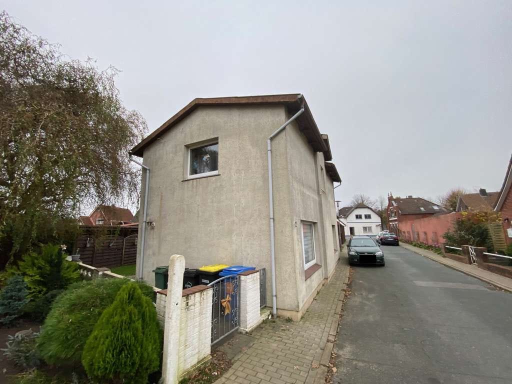 Immobilie in Lunden - Charmantes Dorfleben: Einfamilienhaus im Herzen von Lunden - Bild 1