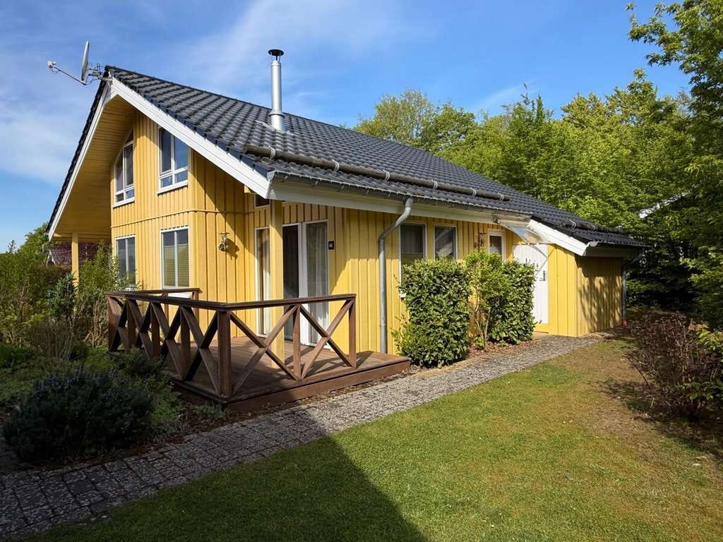 Immobilie in Extertal - Feriendoppelhaushälfte
in schöner Lage
mit Parkplatz - Bild 0