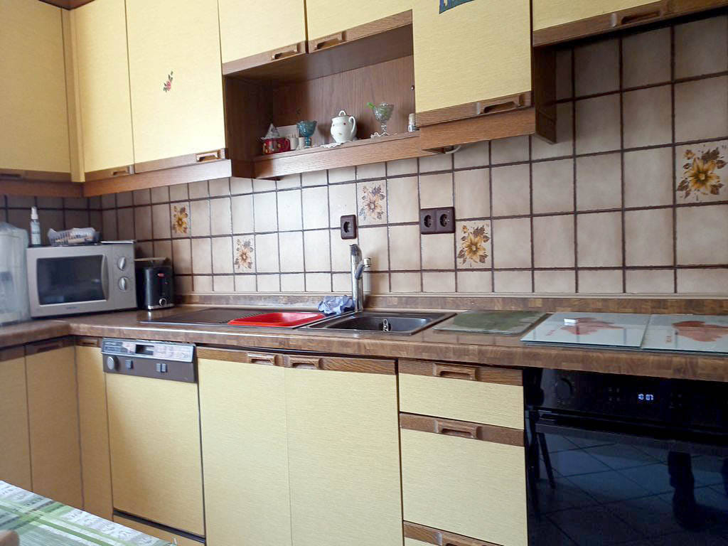 Immobilie in Rosenthal - Bauernhof, 9-Zimmer-Mehrfamilienhaus, Garten u. Garage, Platz für Pferde, Werkstatt oder Atelier - Bild 3
