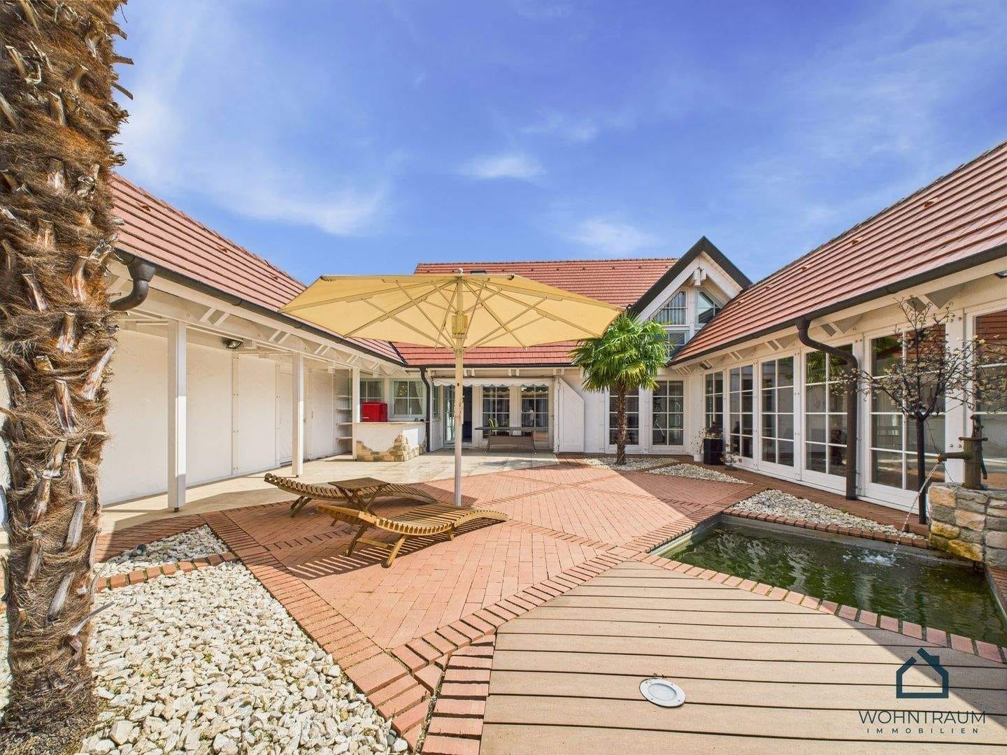 Immobilie in Mahlberg - Luxus pur. Villa mit Indoor Pool, Spa-Bereich - Bild 0