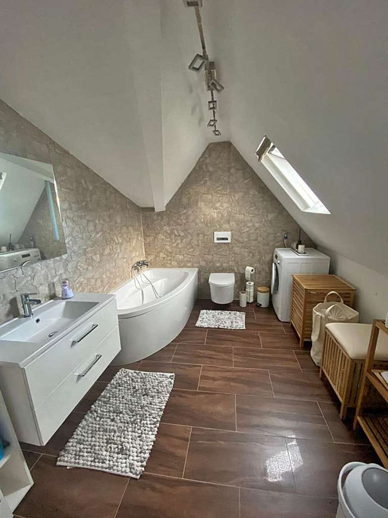 Immobilie in Markgröningen - Ideale Paarwohnung: 3 Zimmer DG Wohnung mit Balkon in Markgröningen - Bild 2
