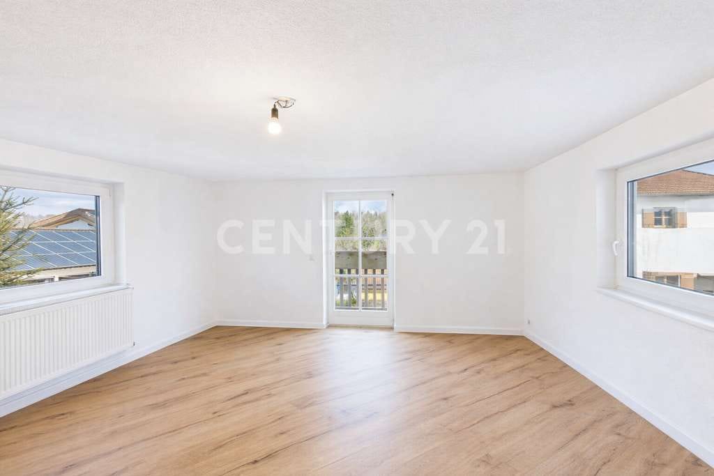 Immobilie in Altenmarkt an der Alz - 2-Zimmer-Wohnung mit Balkon & Stellplatz - Bild 1