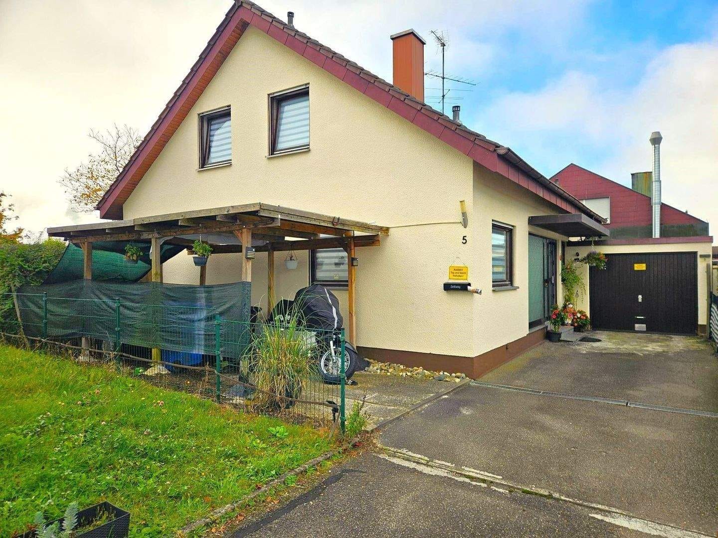 Immobilie in Mutlangen - Einfamilienhaus in Mutlangen mit 5,5 Zimmer, 121 m² Wohnfläche und gr. Garten  - Bild 1