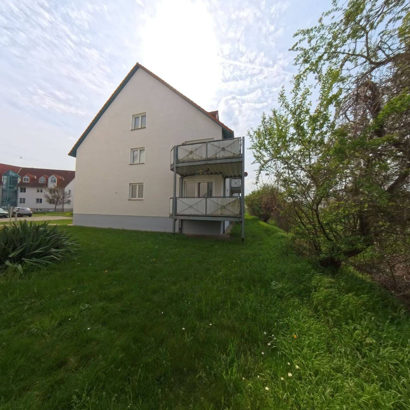Immobilie in Sülzetal - Ruhig gelegene 2-Zimmer-Wohnung in Schwaneberg mit Balkon und Stellplatz - Bild 1