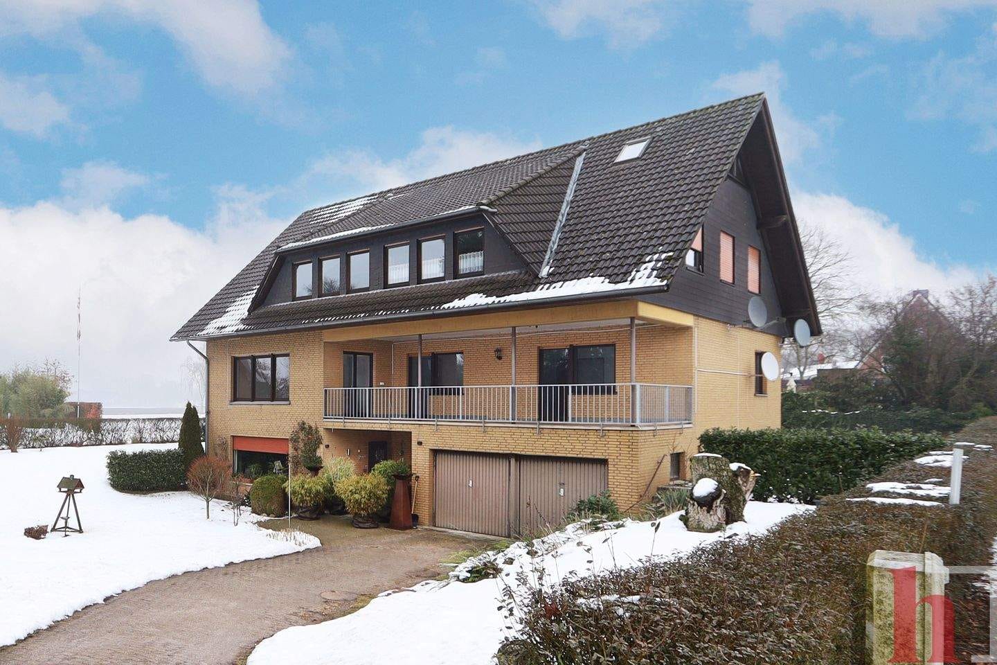 Immobilie in Holdorf - Großes Mehrfamilienhaus in weitläufiger Siedlungslage - Bild 0